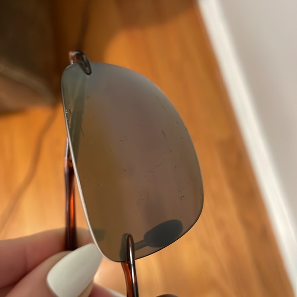 MJ Sport Maui Jim Polarized Frameless Sunglasses. - Picture 7 of 8